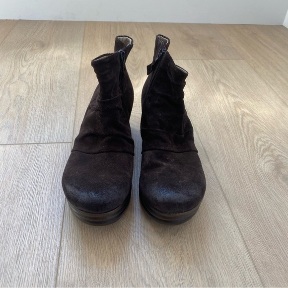 Miz Mooz Zane Brown Suede Ankle Bootie Size 41 / US 10 - Picture 2 of 10